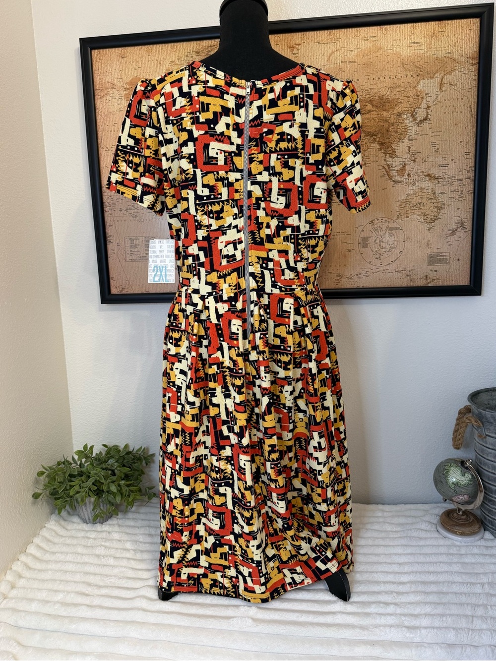 LulaRoe Amelia dress size 2X - Picture 4 of 10